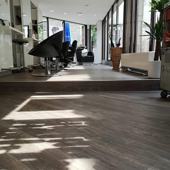 Friseurstuhl Headline Ratingen